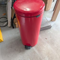 Trash Can 