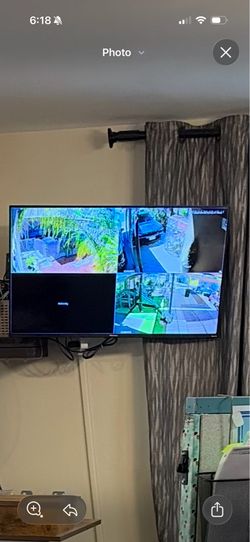 50” Roku tv with Roku remote & wall mount $50
