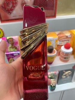 Vogue Party Perfume Bottle