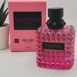 Valentino
 
Born in Roma Donna Extradose Parfum

3.4 fl 
