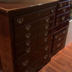 Bedroom Set, Dressers, Headboard, Mirror