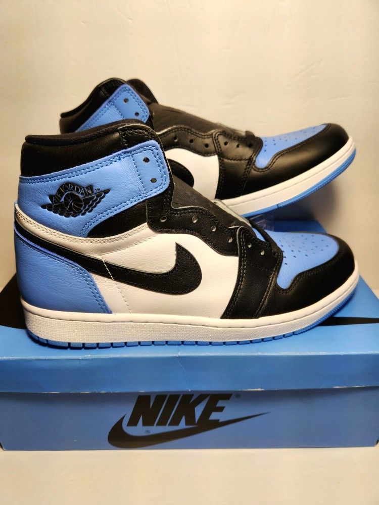 Nike Air Jordan 1 Retro High OG UNC Toe Size 9.5 Men's