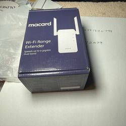 macard wi fi extender  model  RE1200