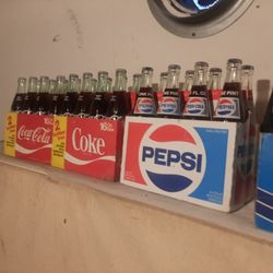 Vintage Coke Pepsi And 7up Bottle Collection 