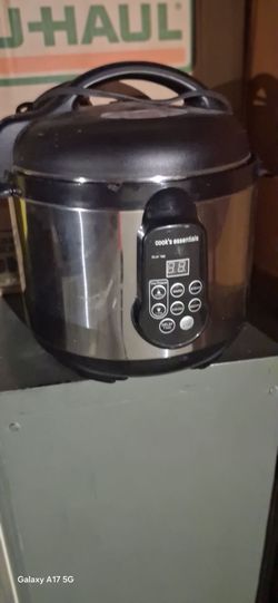 Only Used once if that Cook's Essentials Digital Stainless Steel Electric Pressure Cooker