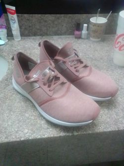 New balance women's shoe