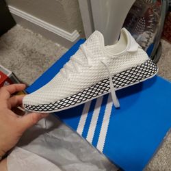 Adidas Deerupt Runner Size 10