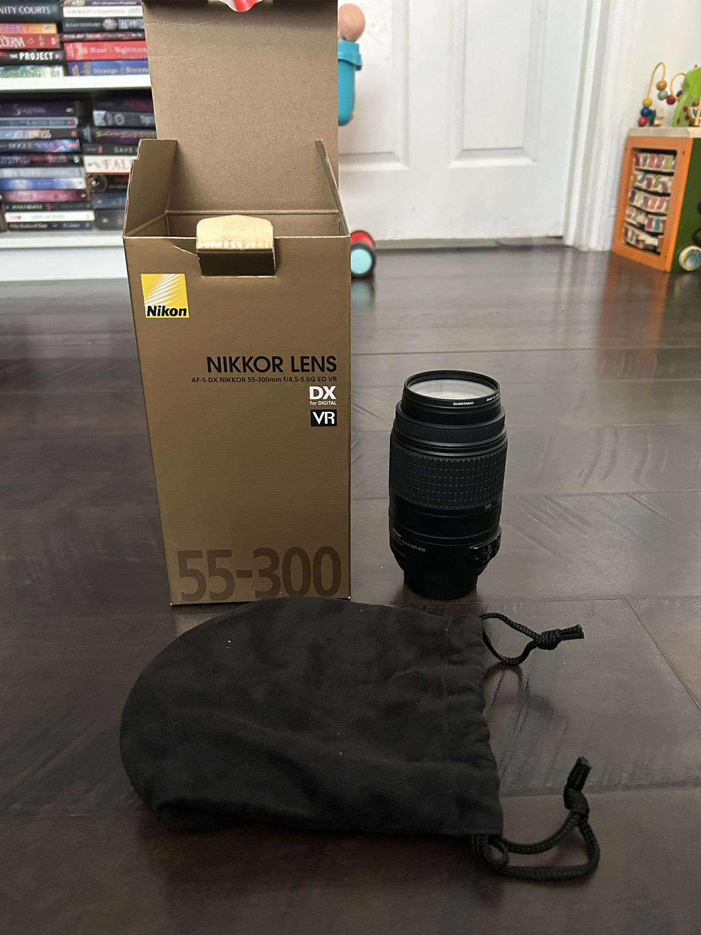 Nikon Af-S NIKKOR 55-300mm Zoom Lens