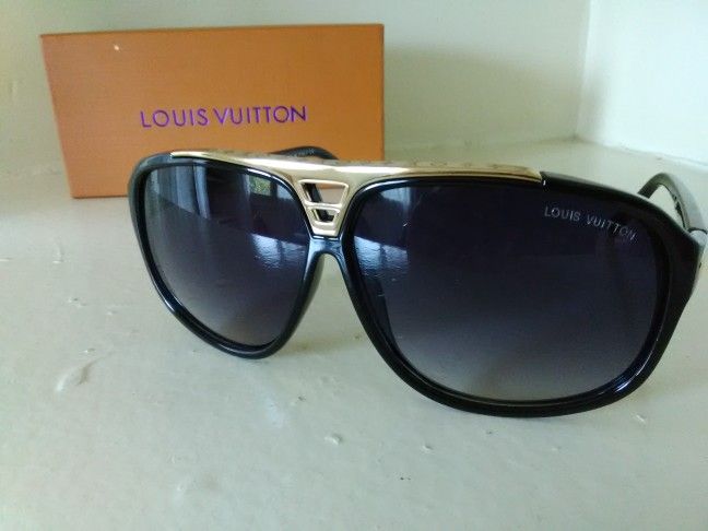 Gold Louis Vuitton Evidence Sunglasses