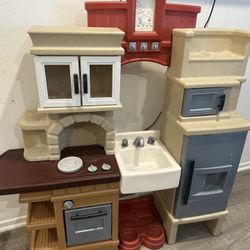 Step2 Heart of the Home Kitchen