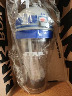 Disney Disneyland Star Wars Galaxy's Edge R2-D2 Sipper Cup with Lights & Sounds