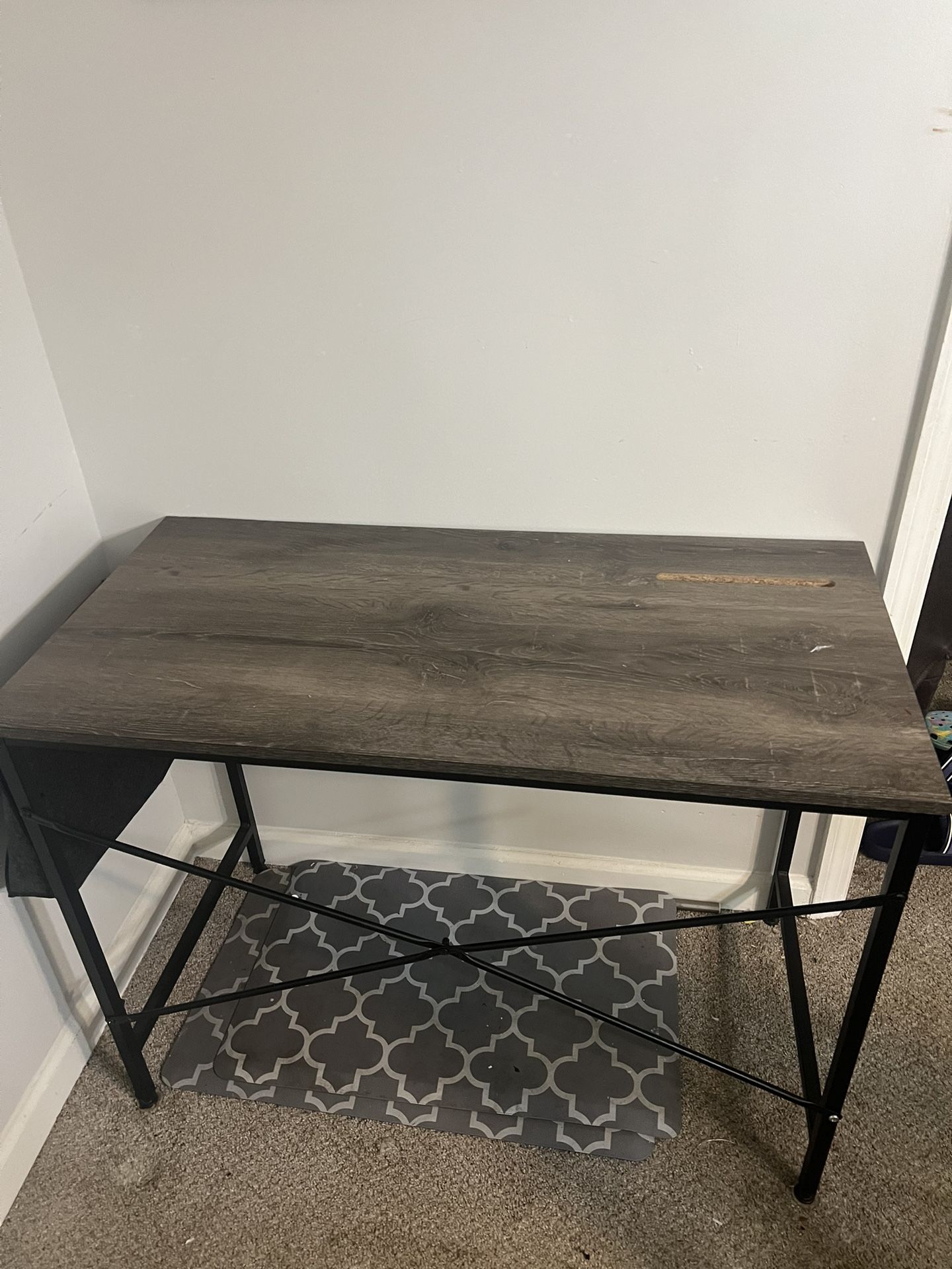 Desk With Pockets
