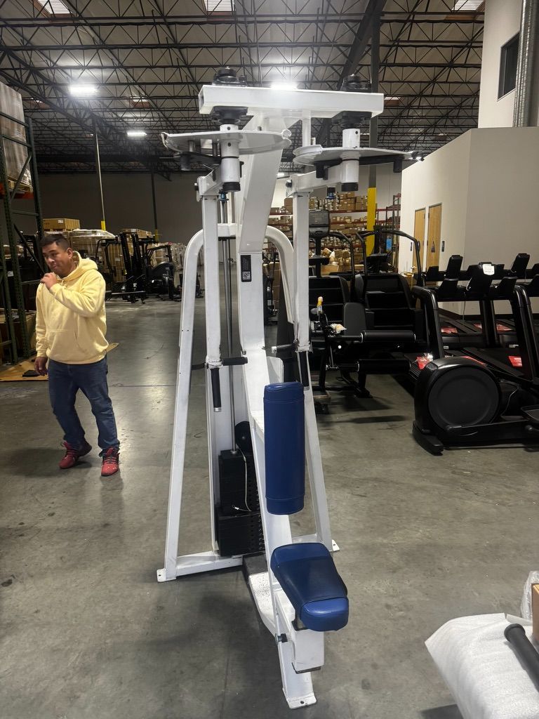 Precor Strengh Equipment, Pec Fly, Inner And Outter Thigh