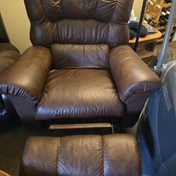 Like new Lazy Boy Crandell Rocker Recliner