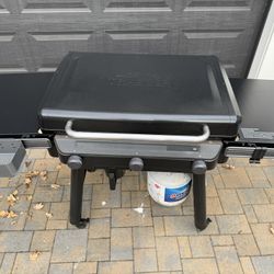 Traeger FlatRock 3 Zone griddle BRAND NEW