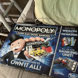 Monopoly Super Electronic Banking Game. 