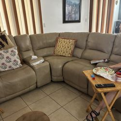 Need to sell household items downsizing