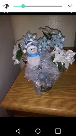 Christmas decoration centerpiece table