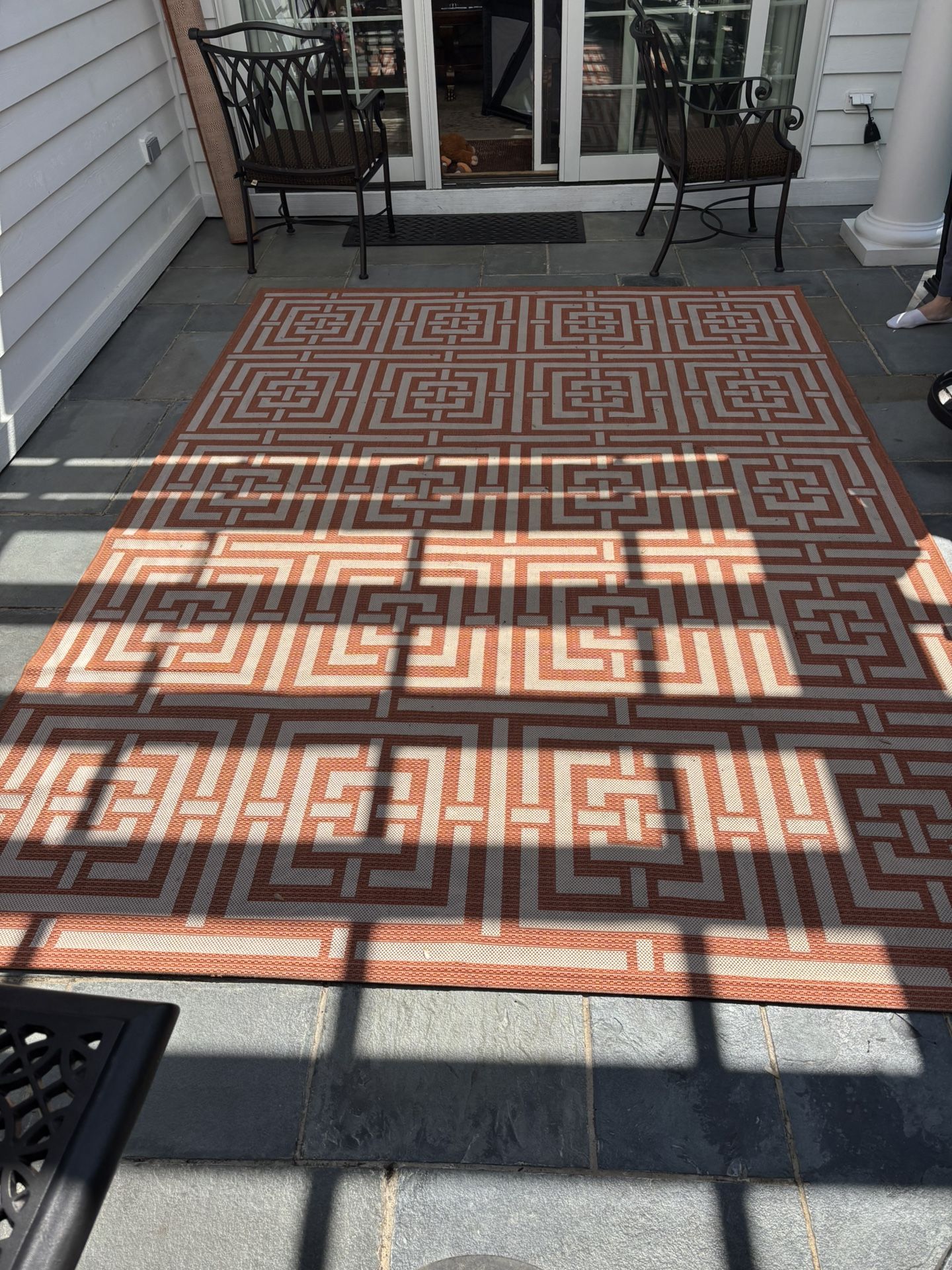 Outdoor/indoor Rugs (2 Rugs For $200)