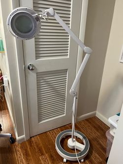 LED Magnifying Floor Lamp with Stand