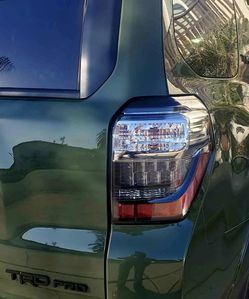 5th GEN TOYOTA 4RUNNER OEM TAIL LIGHTS
