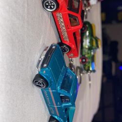 Hot Wheels ,etc - Key Chain 