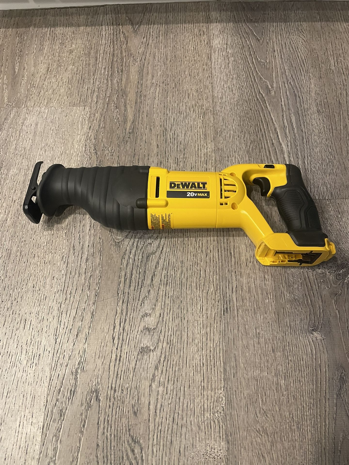 New Dewalt Reciprocating Saw 20V MAX (Tool Only Solo Herramienta)