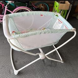 Rocking Bassinet 