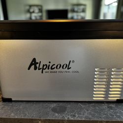 Brand New 32 Quart Portable Fridge Freezer