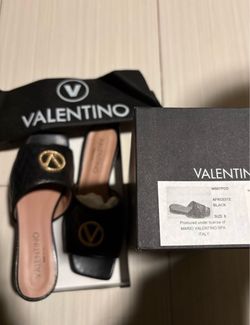 Valentino Slides