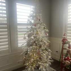 7.5 Balsam Hill alpine Frosted Tree With Fairy Lights