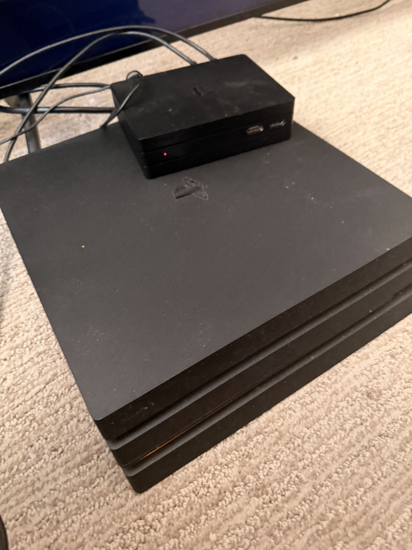 PS4 Pro 1TB w/ controller
