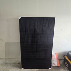 Aptos 440W Solar Panels - New High Efficiency All-Black
(7 available)