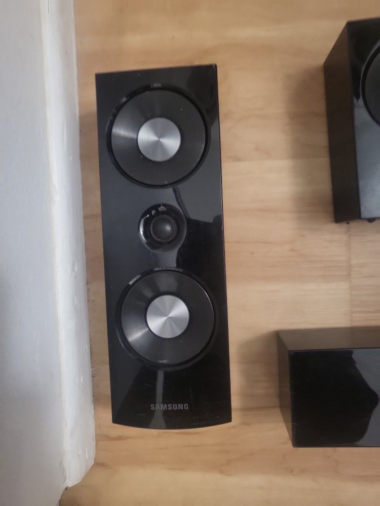 Samsung Surround Sound Speakers for Sale in San Diego, CA OfferUp
