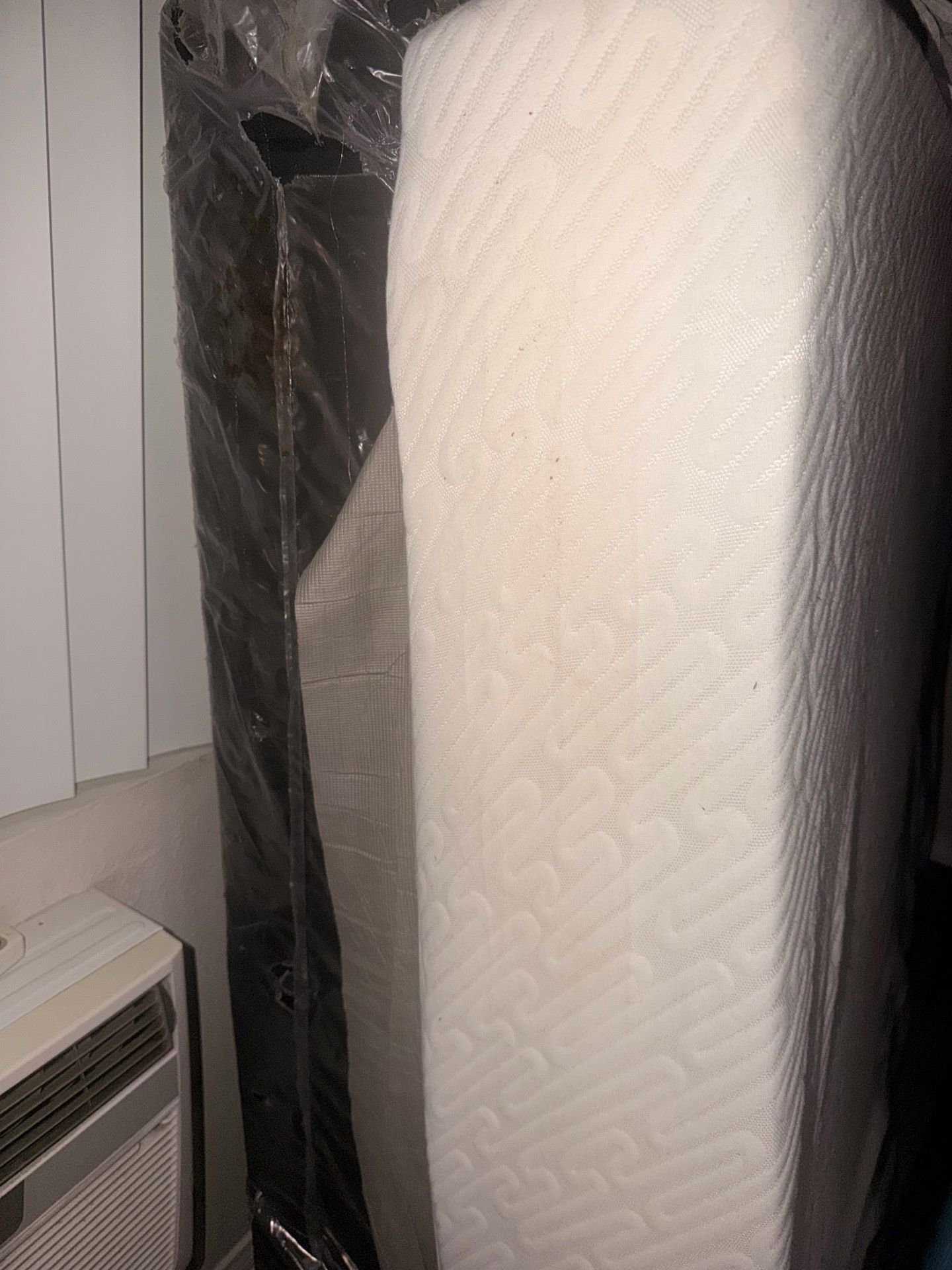 Queen mattress and board