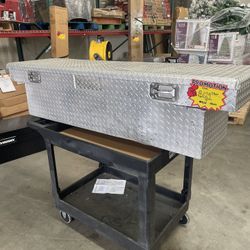 Truck Tool Box in Chrome