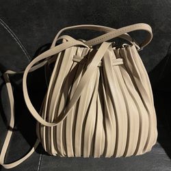 Purses For Sale $65 Or Less, Others Listed