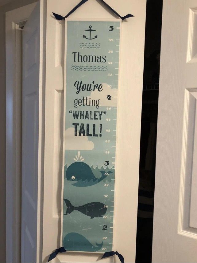 Personalized Boys’ Growth Chart Sign - Thomas - 🐳