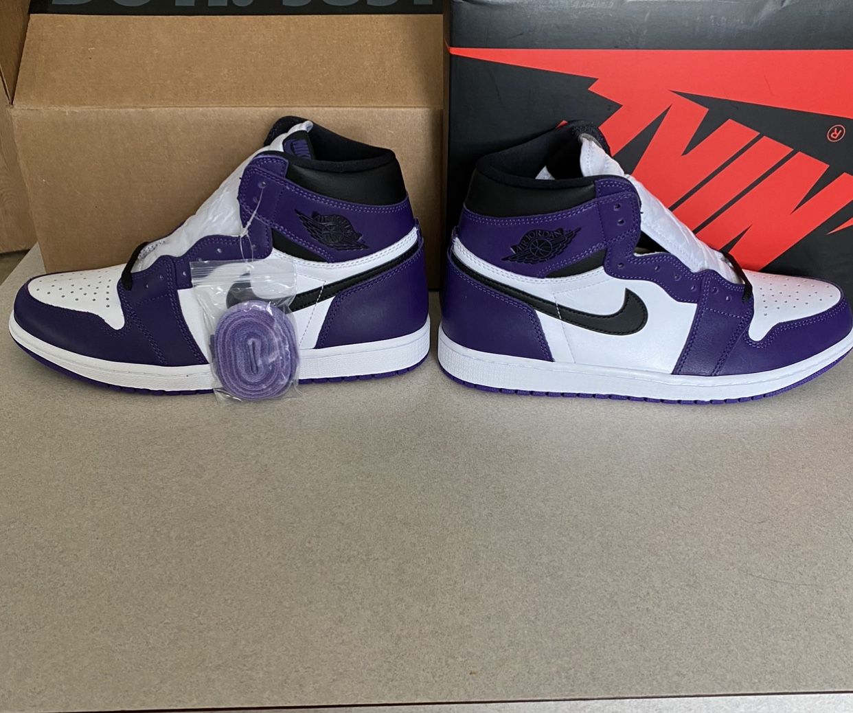 Jordan 1 Retro High Court Purple