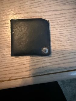 This item is an Eschenbach Classic Square Folding Pocket Magnifier,