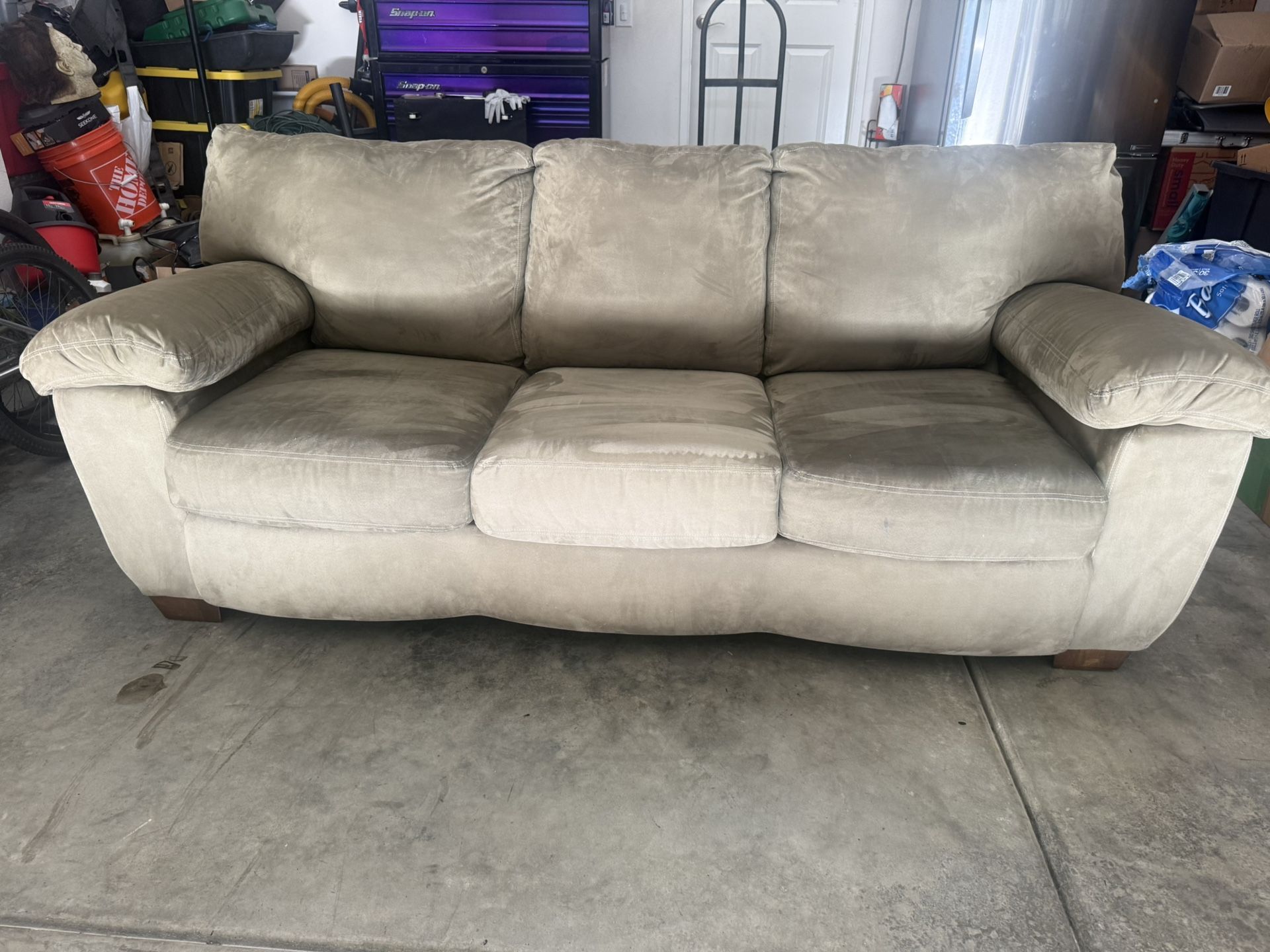Sofa/ Pull Out Bed