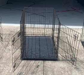 Collapsible Wire Dog Crate READ DETAILS