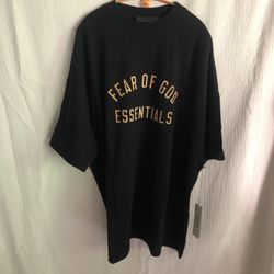"Fear of God Essentials Jersey Crewneck Tee
Black"