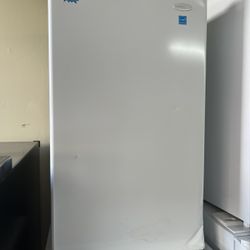Danby Mini Fridge 