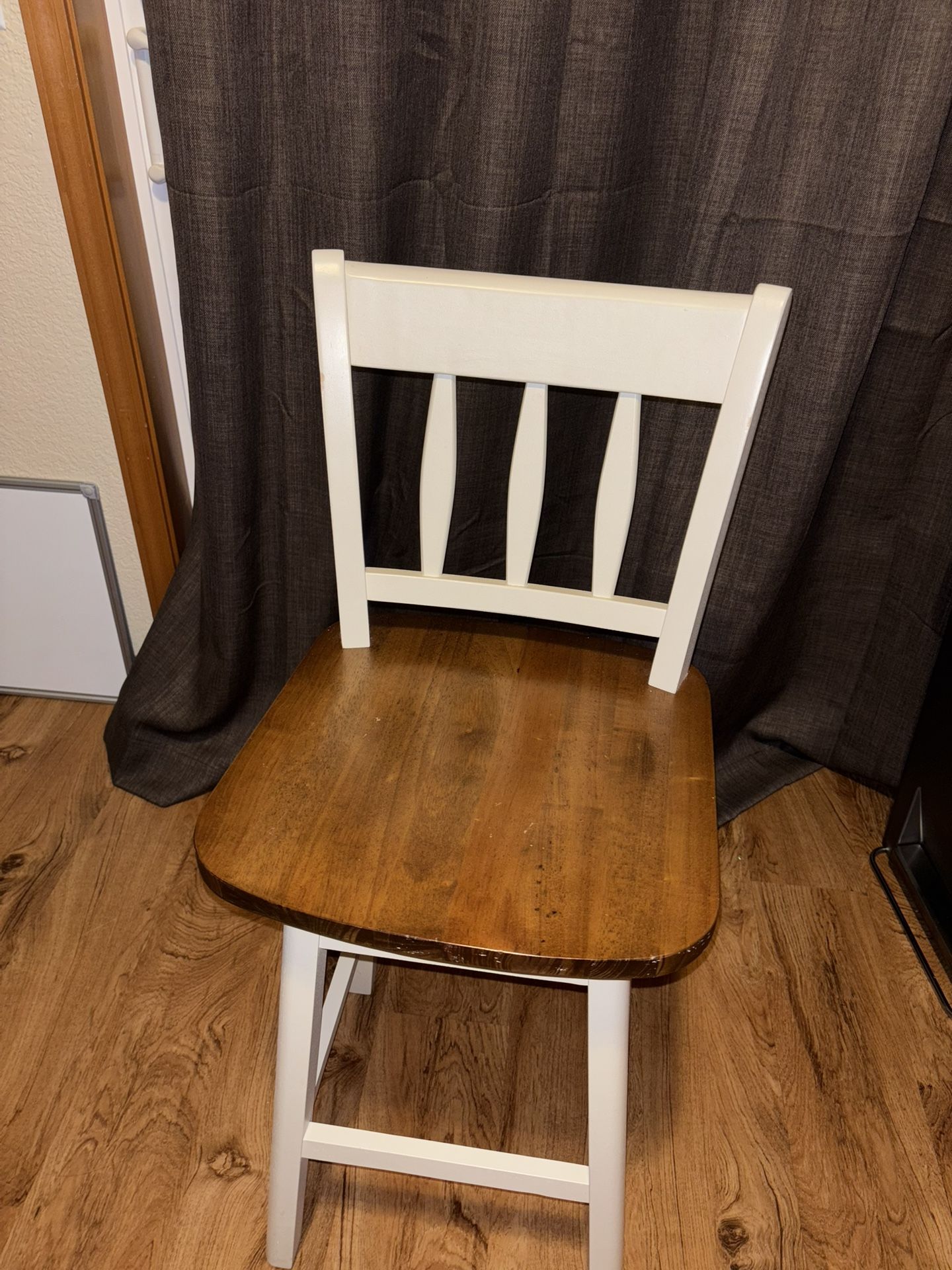 Swivel Bar Stools / Counter height Chairs