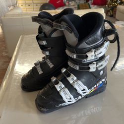Kids Salomon Ski Boots Size 23