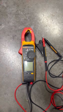 378 FC - Non-Contact Voltage True-RMS AC/DC Clamp Meter with iFlex and Power Quality Indicator