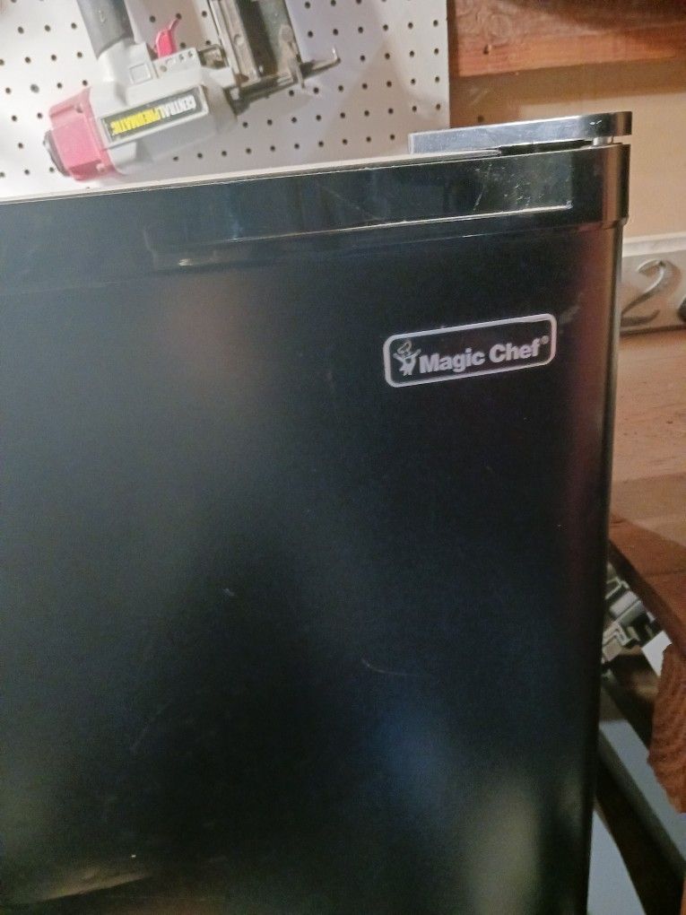 Mini Fridge