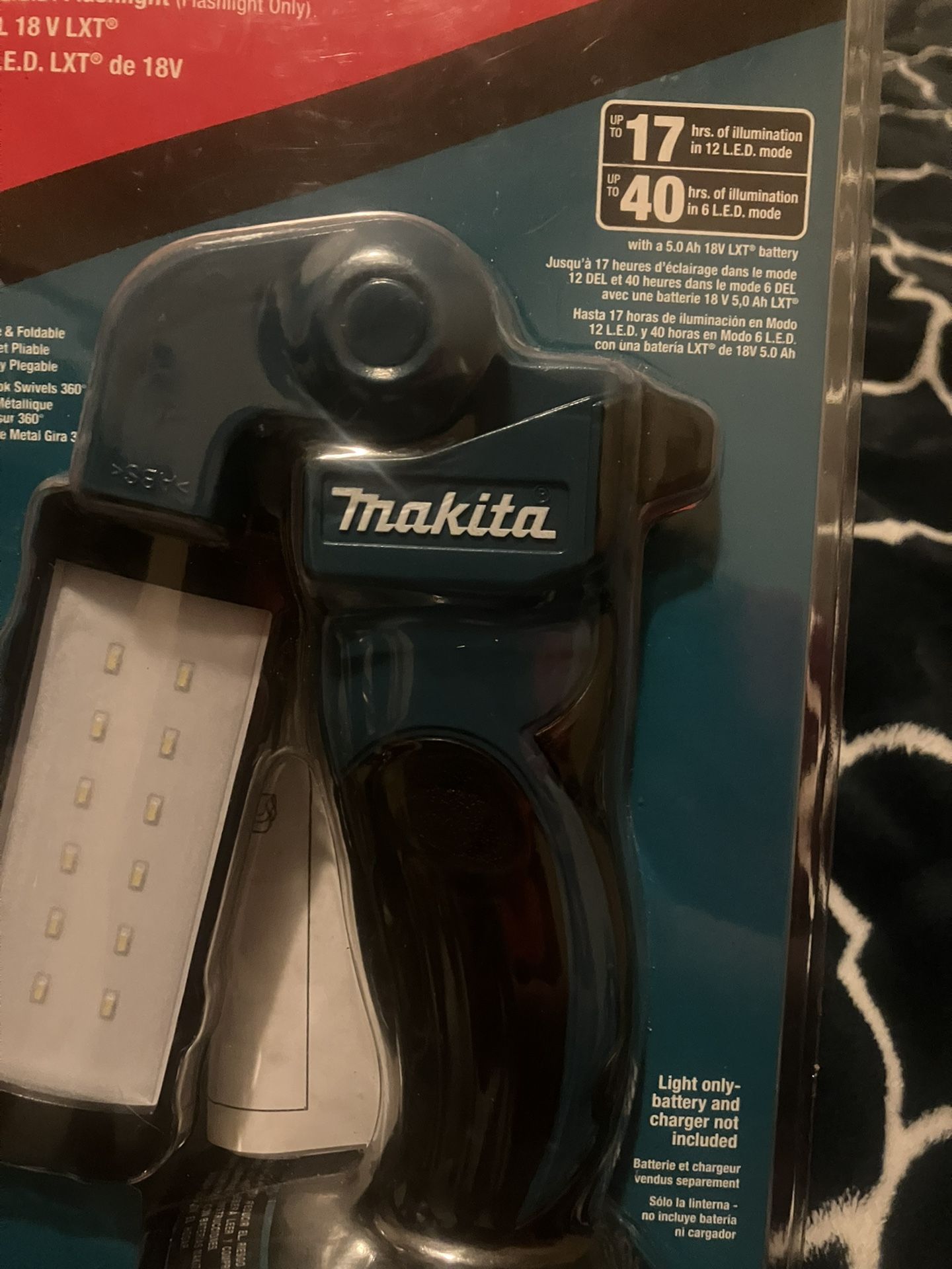 Makita 17 Illumination Flashlight