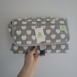 NEW Diaper Baby Changing Station $12 HEARTS